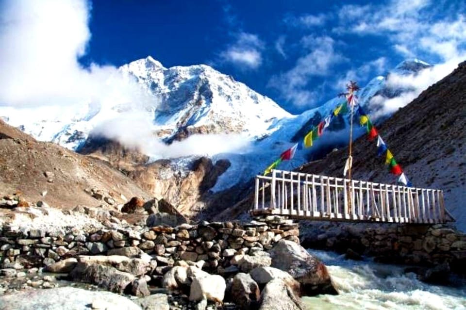 Makalu Base Camp 18-Day Trek photo 4
