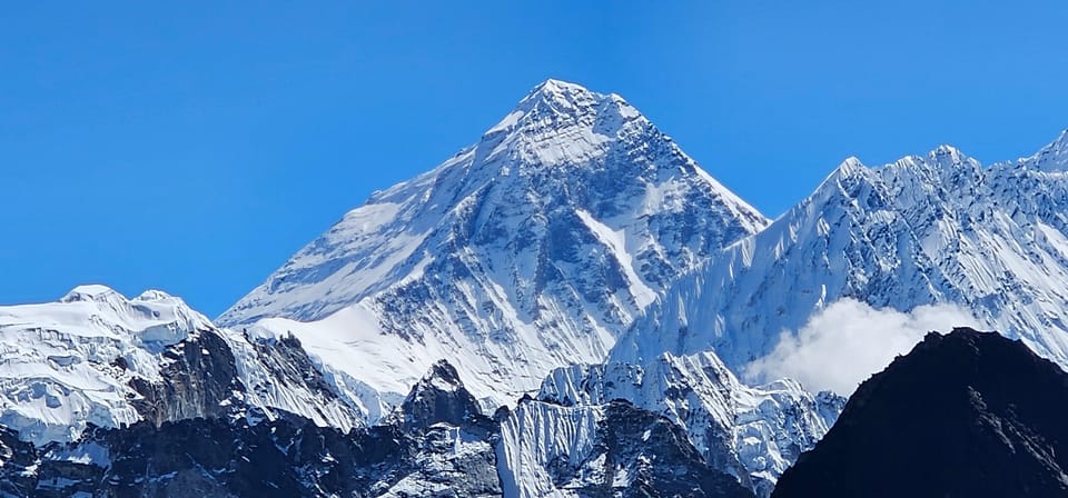 Everest Base Camp off the Beaten Path with Gokyo Trek photo 4