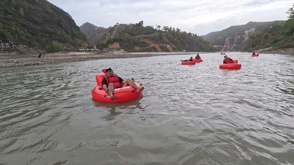 River Tubing in Nepal photo 4