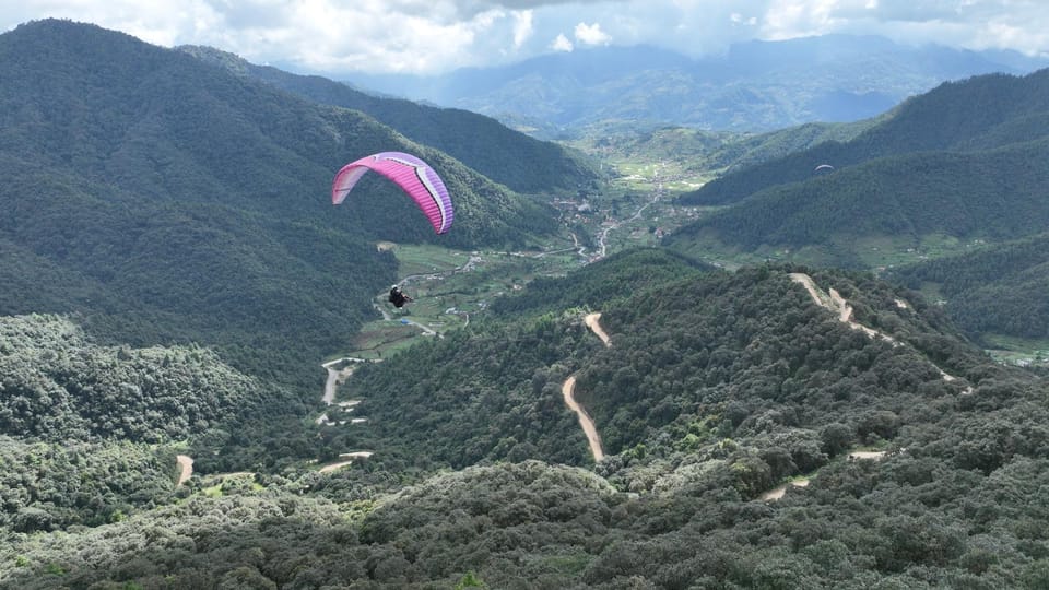 Kathmandu/Chandragiri : A Himalayan Paragliding Experience photo 4
