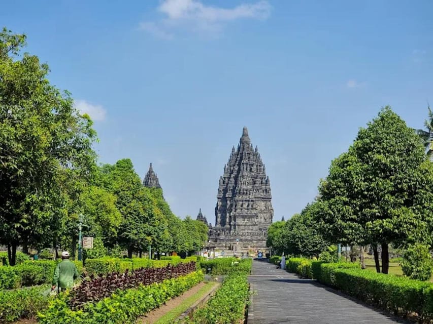 Yogyakarta:Prambanan & Borobudur Day Tour climbUp Guaranteed photo 5