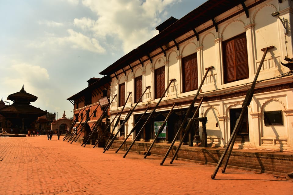 Kathmandu: Pokhara Tour with Rafting and Lunch photo 2