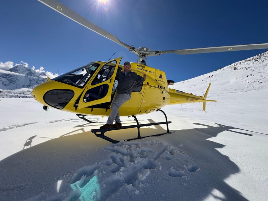 Helicopter Landing at Everest Base Camp, Kalapather photo 3