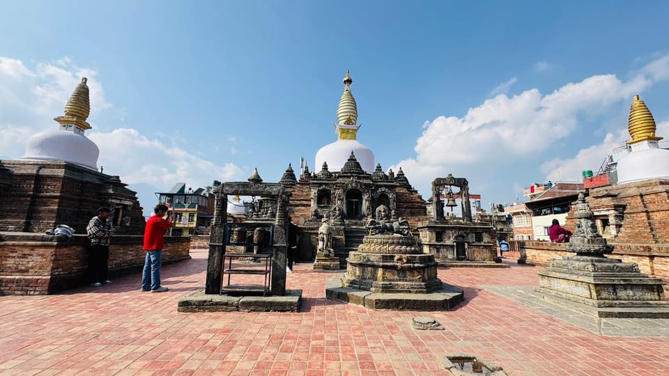 Kathmandu: Durbar Square, Swayambhunath & Kirtipur Tour photo 3
