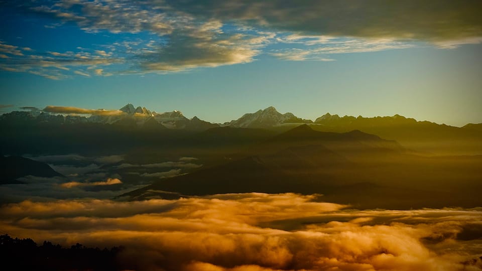 Kathmandu: Nagarkot Sunrise & Bhaktapur Tour photo 3