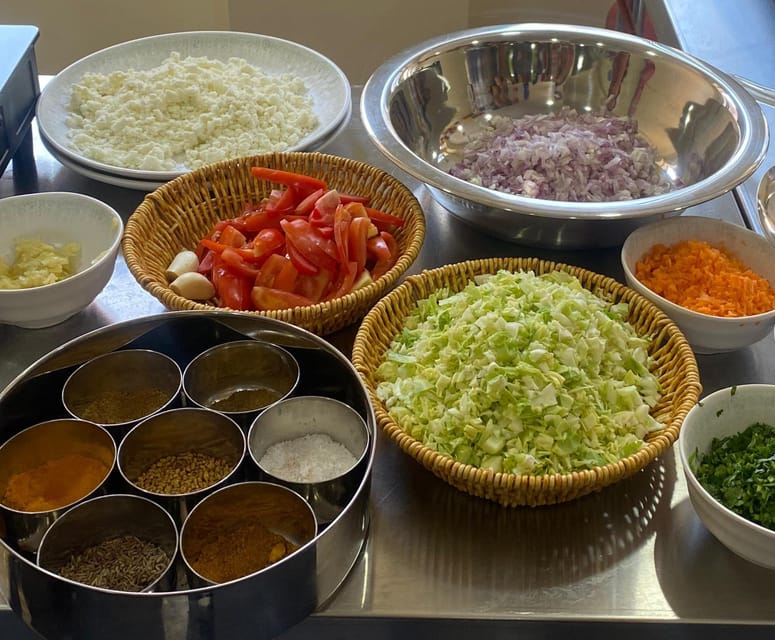 Kathmandu: Aloo Paratha Cooking Class photo 3