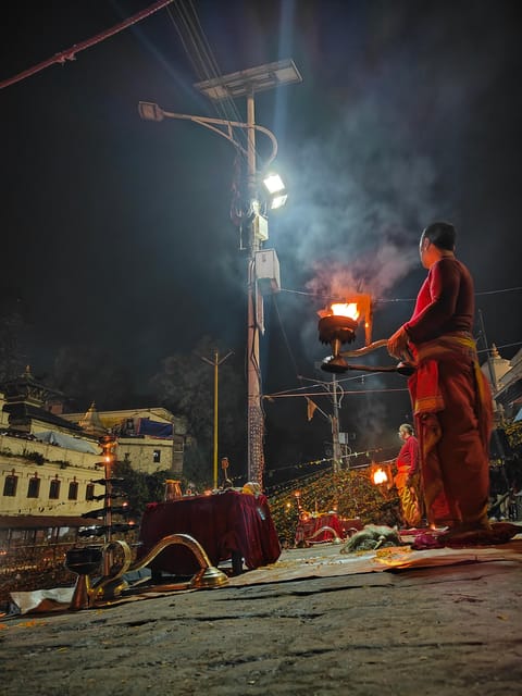 Kathmandu: Pashupatinath Temple Evening Aarati & Cremation photo 4