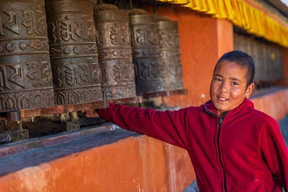 Pokhara: Monastery and Tibetan Culture Walking Tour photo 5