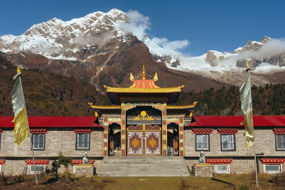 Manaslu Trek: 14-Day Adventure with Gyachung Peak Viewpoint photo 2