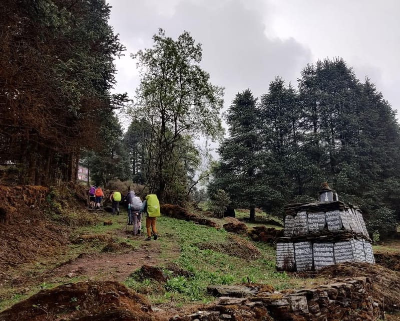 Kathmandu: Hunga Valley Everest Trekking Tour with Locals photo 4
