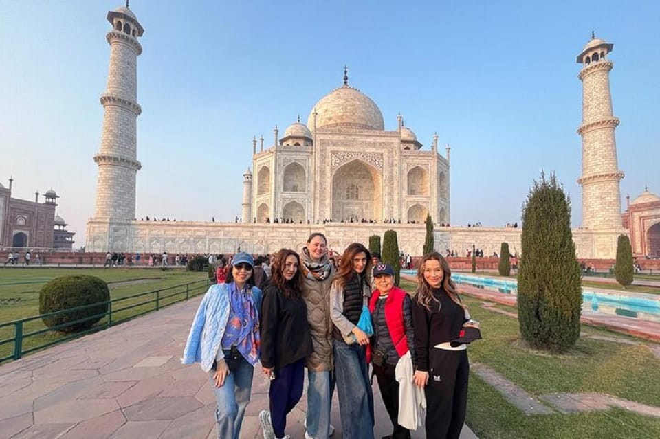 Taj Mahal Express Entry Tickets with Professional Tour Guide photo 2