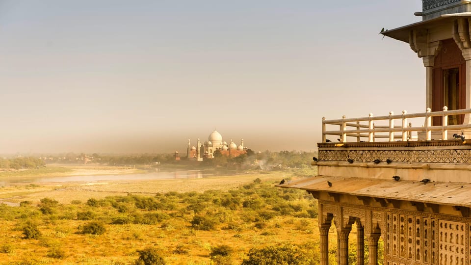 From Delhi: Taj Mahal & Agra Tour with Lunch at 5 * Marriott photo 5