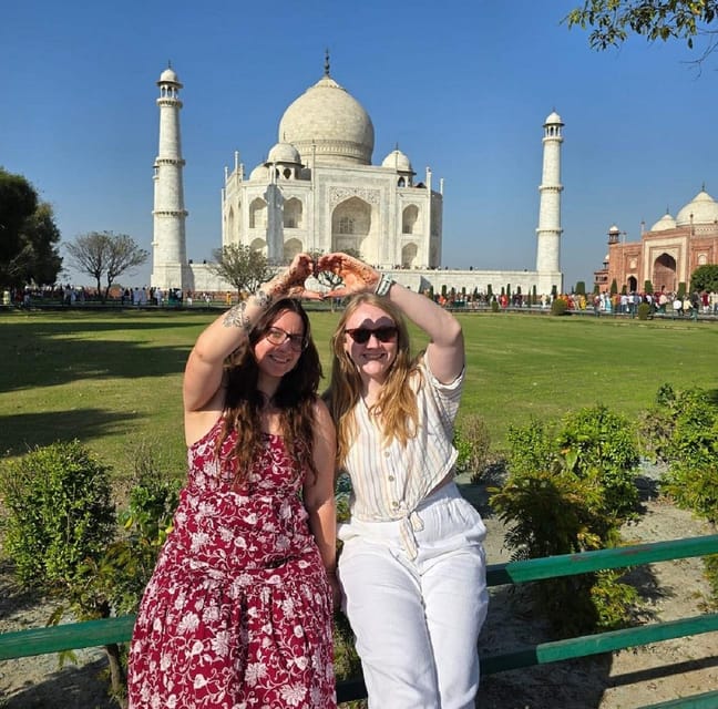 From Delhi: Taj Mahal and Agra Trip By India's Fastest Train photo 4