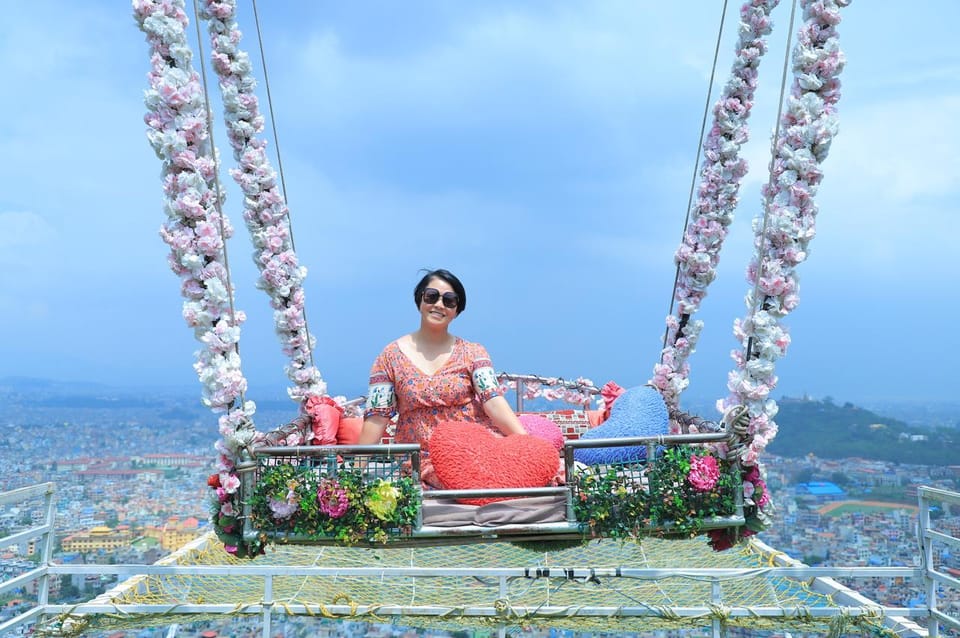 Kathmandu: Swyambhunath Stupa and Single Tree Swing Tour photo 3