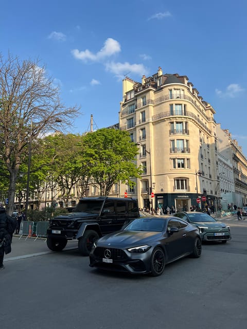 Paris: Ford Mustang Drive with Eiffel Tower & Sacre coeur photo 3