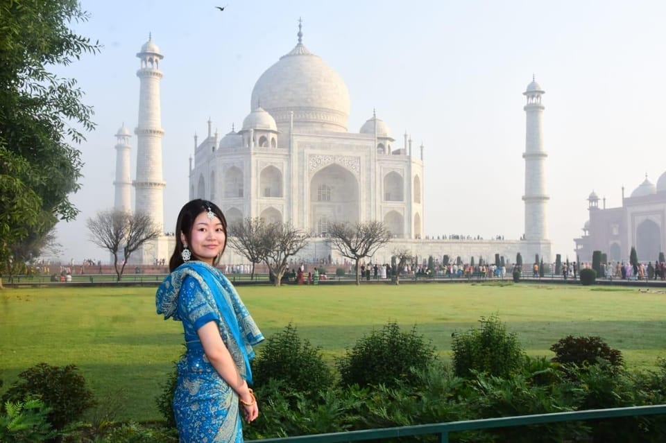 From Delhi: Taj Mahal and Agra Day Tour with Fatehpur Sikri photo 3