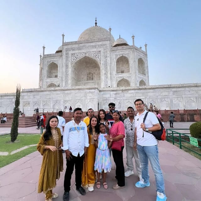From Delhi: Taj Mahal and Agra Day Tour with Fatehpur Sikri photo 4