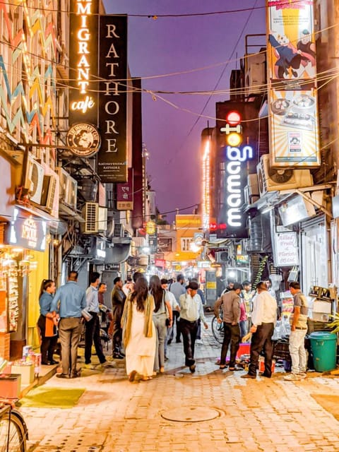 Mumbai: Exclusive Half-Day Shopping Tour with Guide photo 3