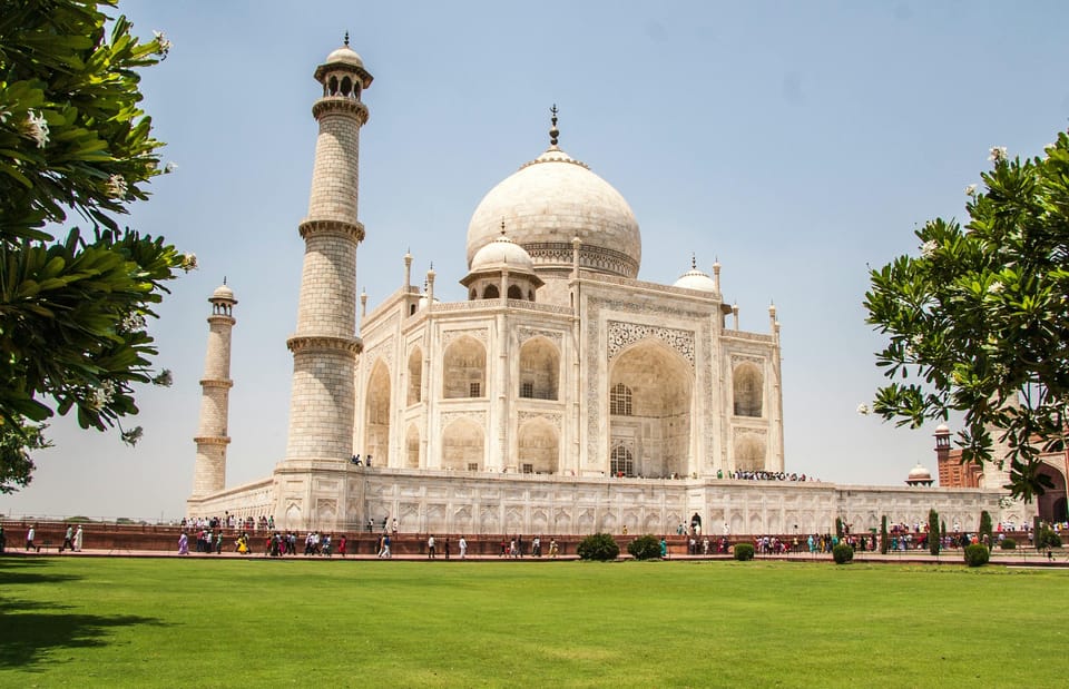 From Delhi: Private Taj Mahal Tour with Mathura & Vrindavan photo 4