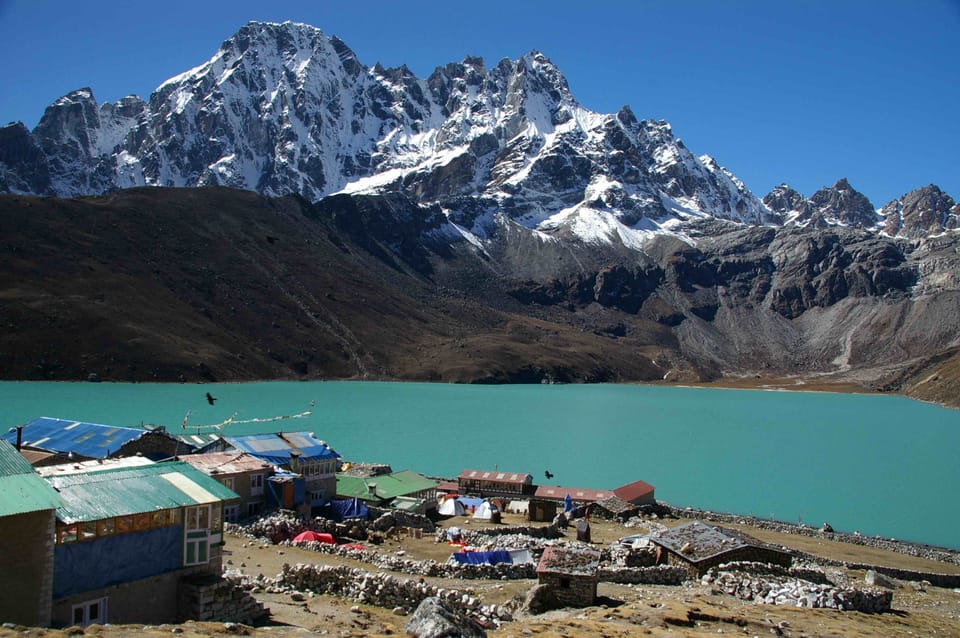 Everest High Altitude Transverse – Two High Passes – 21 Days photo 5