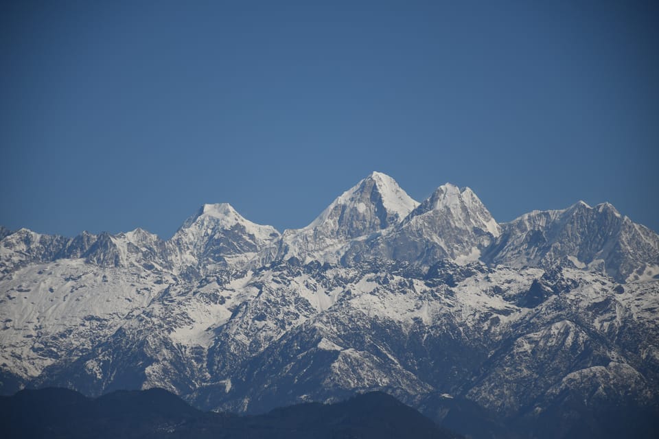 1 hour Panoramic Flight Around Mt. Everest photo 4