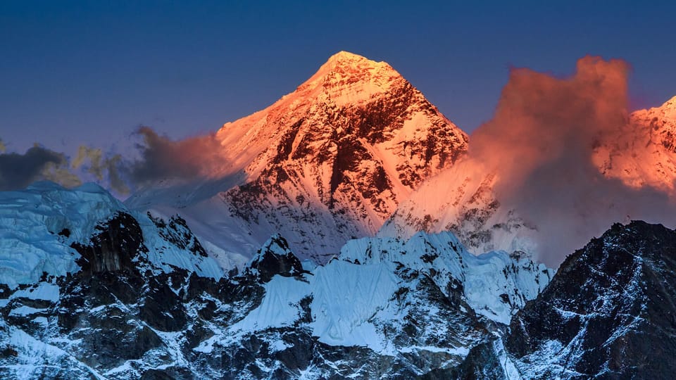 One day Everest Helicopter Tour with Overlanding Tour photo 4