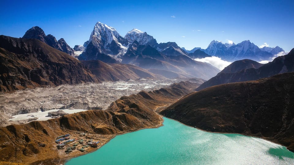 Everest Base Camp Trek with Gokyo Lakes - 16-Day Adventure photo 4