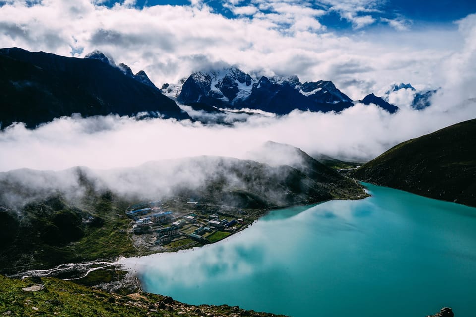 Everest Base Camp Trek with Gokyo Lakes - 16-Day Adventure photo 5