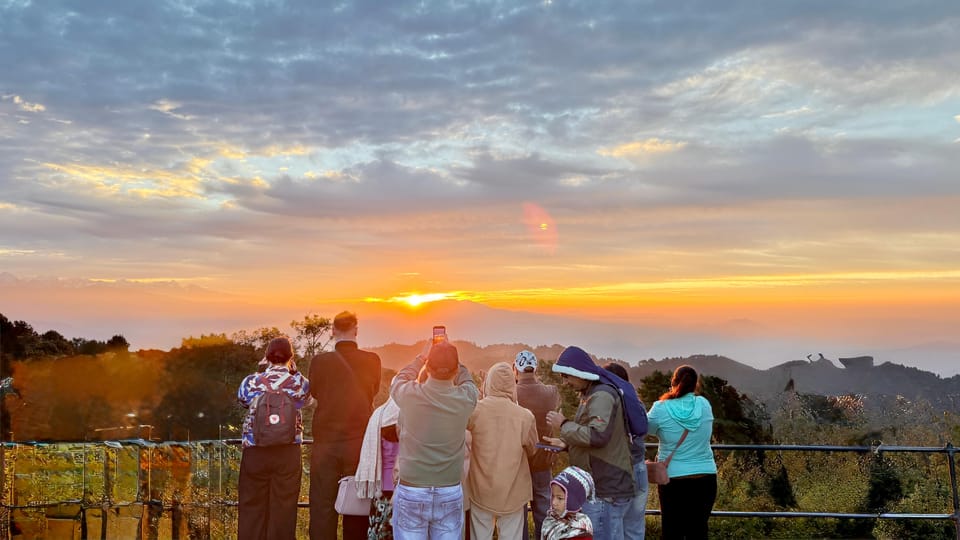 Kathmandu: Nagarkot Sunrise View & Morning Hike with Lunch photo 3