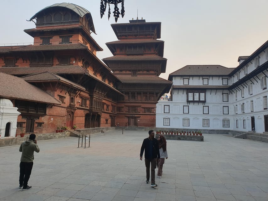 7 Day Himalayan Highlights: Culture, Mountain, Jungle Safari photo 5