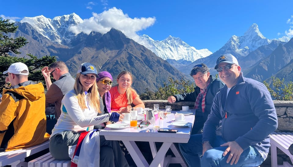 Kathmandu: Everest Helicopter Tour with Landing & Breakfast photo 4