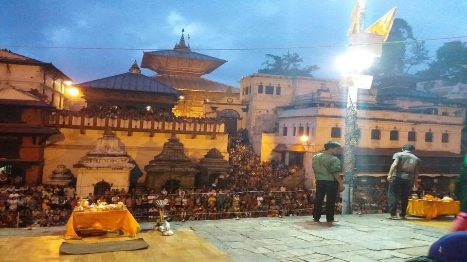 Kathmandu: 3 hours night Pashupatinath Aarti Tour photo 3