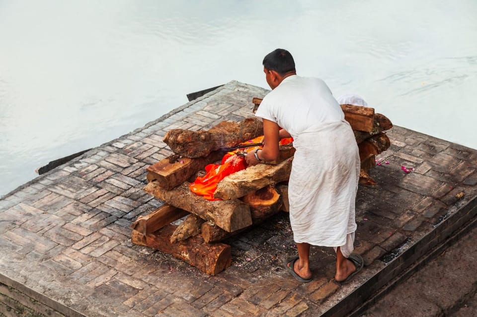 Cremation Rites in Kathmandu photo 3