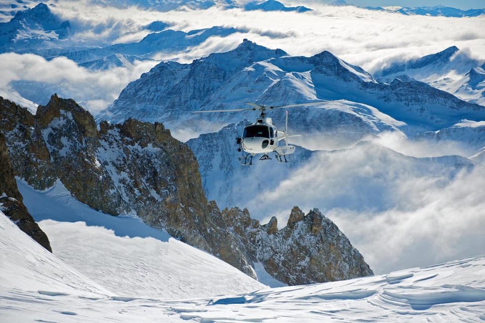 Kathmandu: Everest Helicopter Tour with Guaranteed Landing photo 4