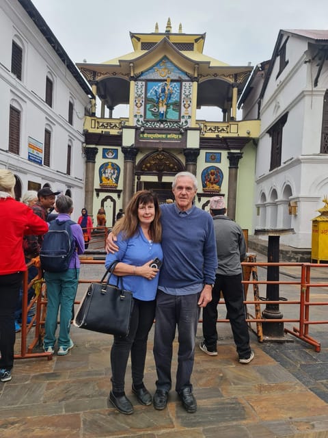 Divine Dusk: The Pashupatinath Evening Aarti Private Tour photo 2