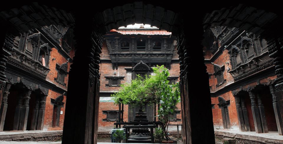 Kathmandu Old City and Swoyambhunath Stupa 4-Hour Tour photo 4