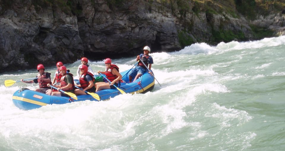 Kathmandu: Trishuli River Rafting with Lunch by Private Car photo 2