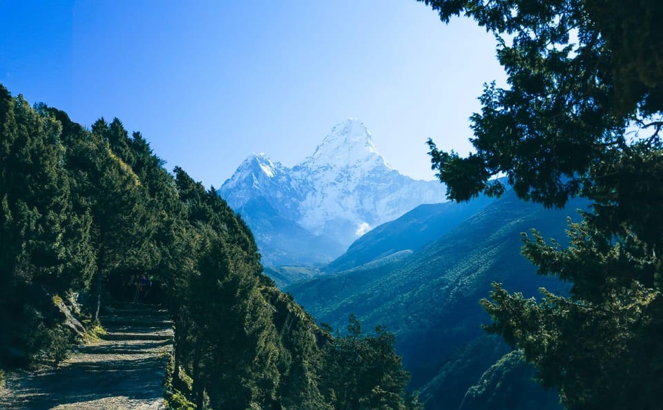 Everest Panorama Trek - Nature's Grandeur in Every Step photo 3