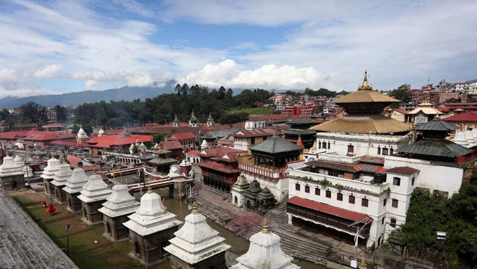 Pashupatinath: Evening tour of temple and Aarati ceremony photo 4