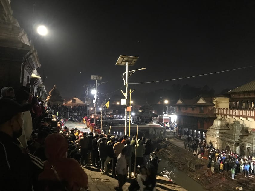 Kathmandu Evening Aarati Tour at Pashupatinath photo 3