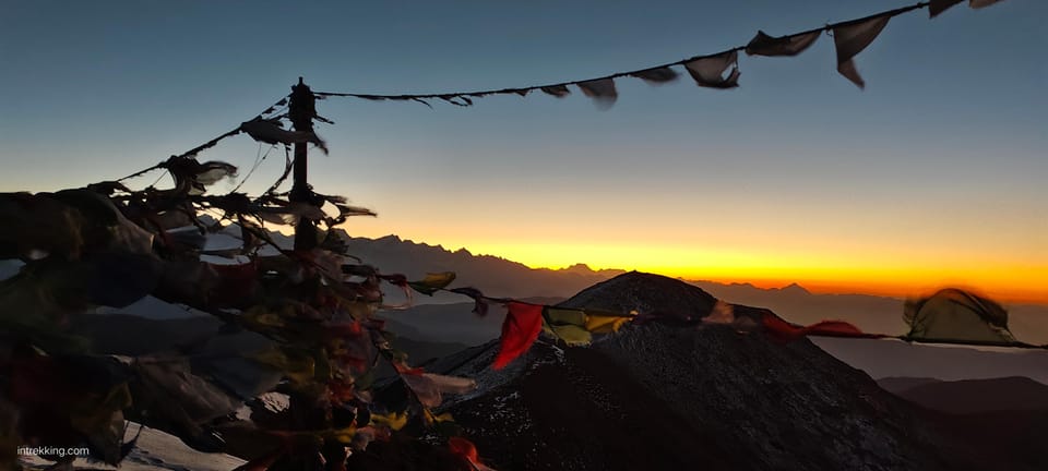 Pikey Peak Trek - 7 Days Adventures in the Himalayas photo 3