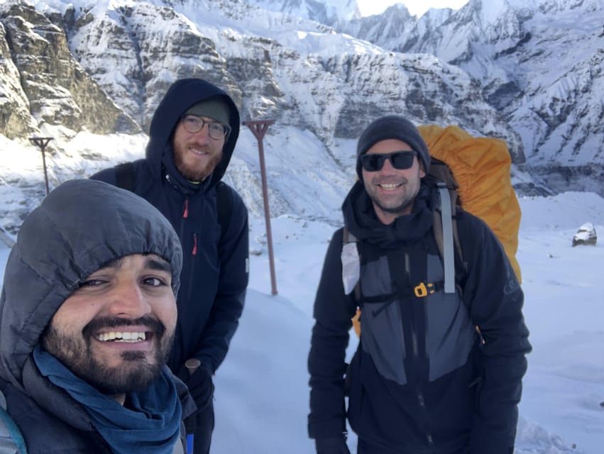 Khopra Danda and Khayer Lake Treks 12 days photo 4