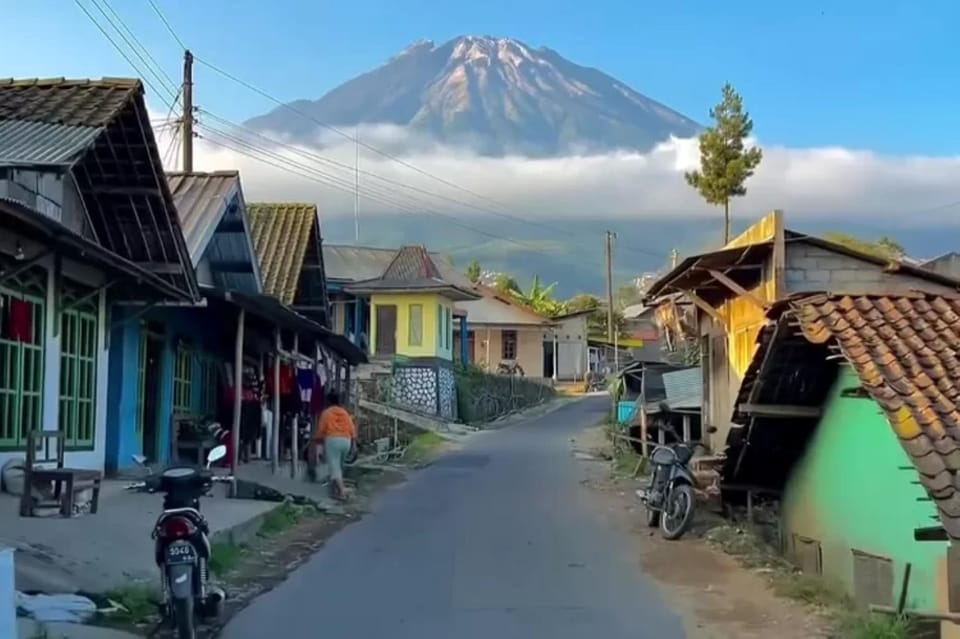 Yogyakarta : Nepal Van java & Kedung Kayang waterfall trip photo 5