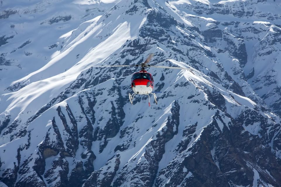 Annapurna base camp helicopter tour photo 3