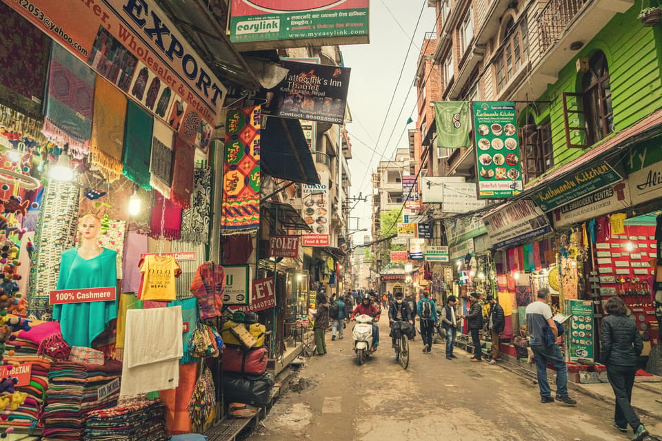 Kathmandu : Thamel and Newroad Rickshaw Tour With Guide photo 4