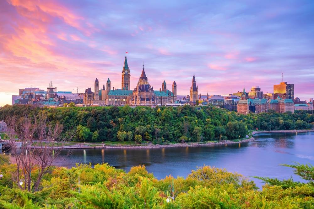 5-Day Canada East Tour from Toronto: Ottawa, Montreal, Old Quebec, Thousand Islands and Niagara Falls