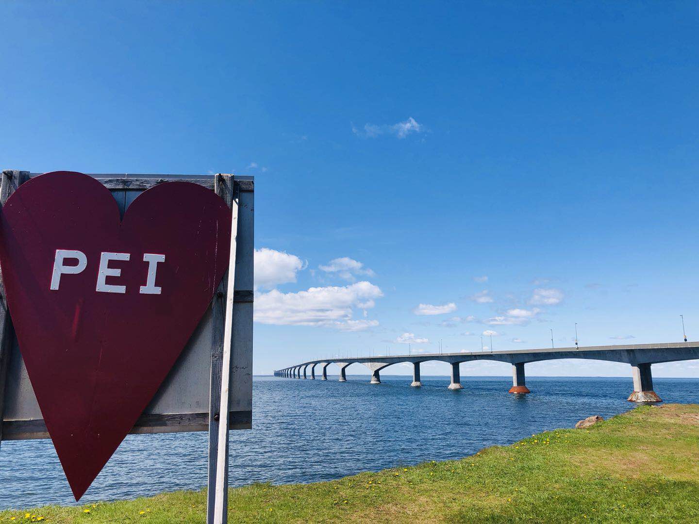 9-Day Canada East and Maritimes Tour: Thousand Islands, Ottawa, Montreal, Toronto, Niagara Falls