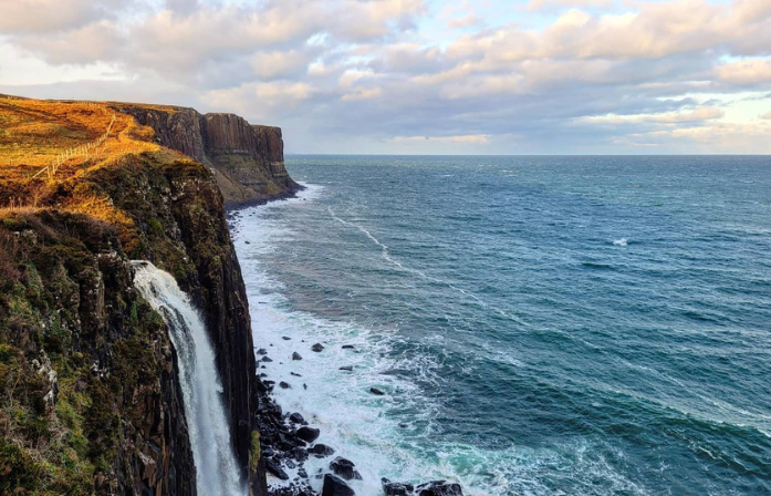 [16 Pax] 3-Day The Isle of Skye Tour from Glasgow: Glencoe, Eilean Donan Castle, Broadford and Loch Ness