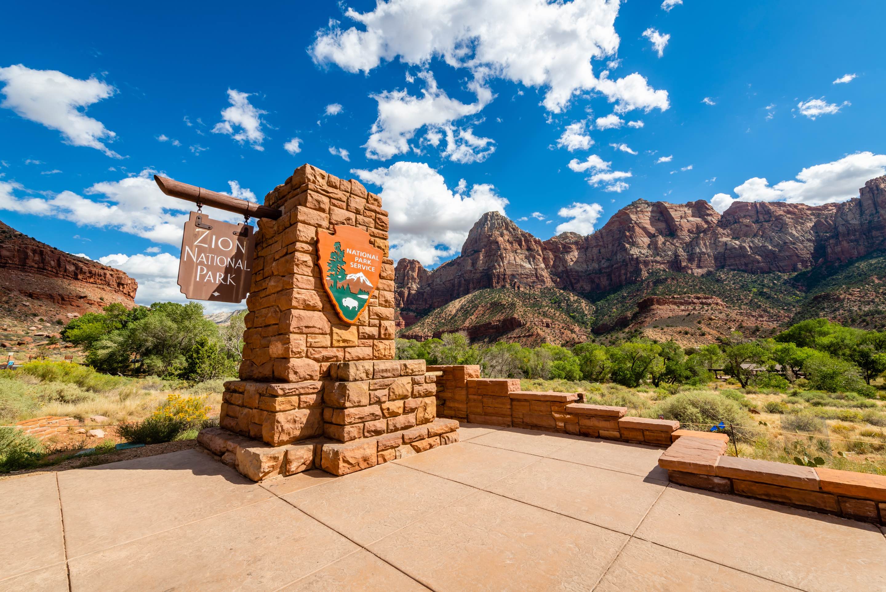 16-Day California 8 National Parks & Highway 1 Adventure Tour from Las Vegas【Max 16 Pax Small Group】: Zion, Bryce Canyon, Grand Canyon, Death Valley, Sequoia & Yosemite, Antelope Canyon, Monument Valley