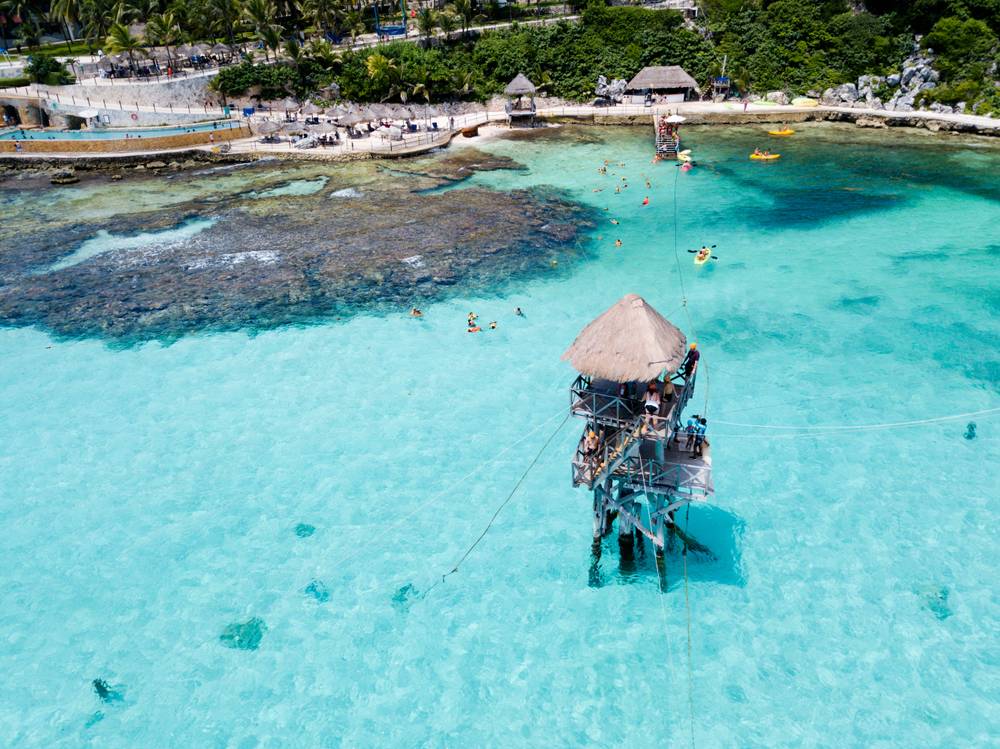 4-Day Cancun Tour: Isla Mujeres, 8 Theme Parks & All-Inclusive Xcaret Hotel in Riviera Maya